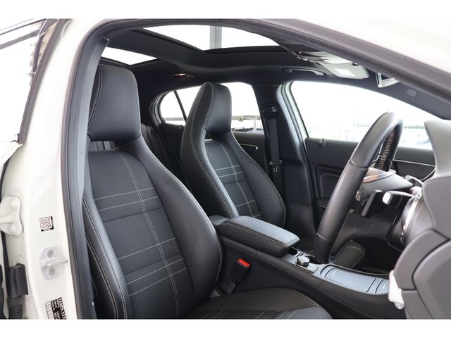 MERCEDES BENZ GLA CL 2015 Image 31