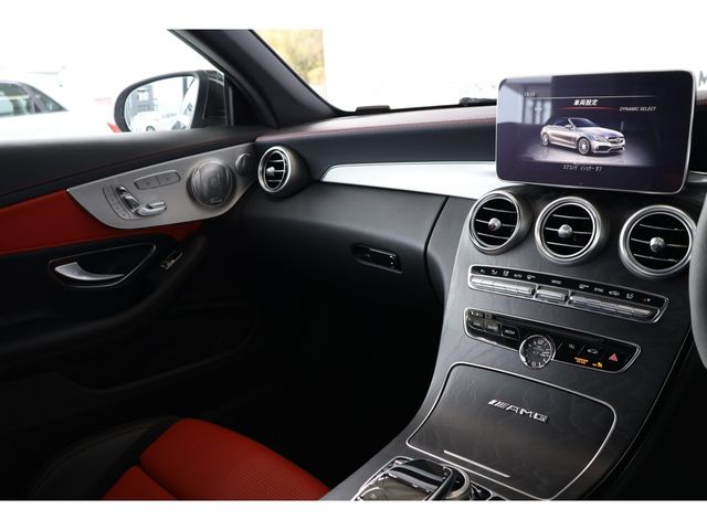 MERCEDES BENZ MERCEDES AMG CCLASS 2017 Image 31