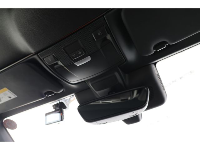 MERCEDES BENZ MERCEDES AMG CCLASS 2017 Image 31