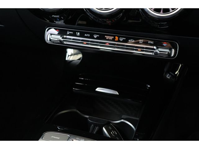 MERCEDES BENZ A CLAS 2024 Image 31