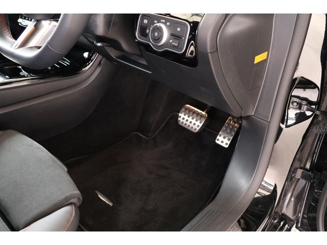 MERCEDES BENZ A CLAS 2024 Image 31