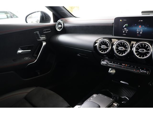 MERCEDES BENZ CLA SH 2020 Image 31