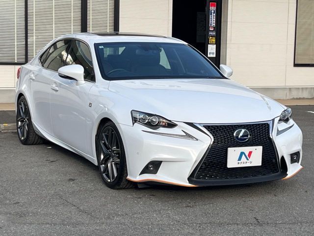 TOYOTA LEXUS IS300H 2015 Image 31