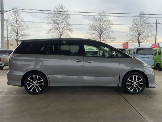 TOYOTA ESTIMA 2013 Image 31