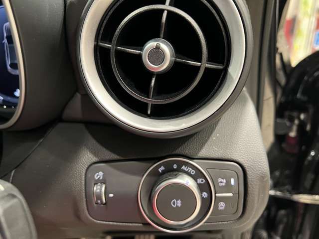 ALFAROMEO GIULIA 2023 Image 31