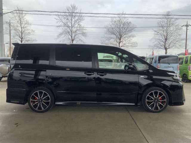 TOYOTA VOXY 2016 Image 31