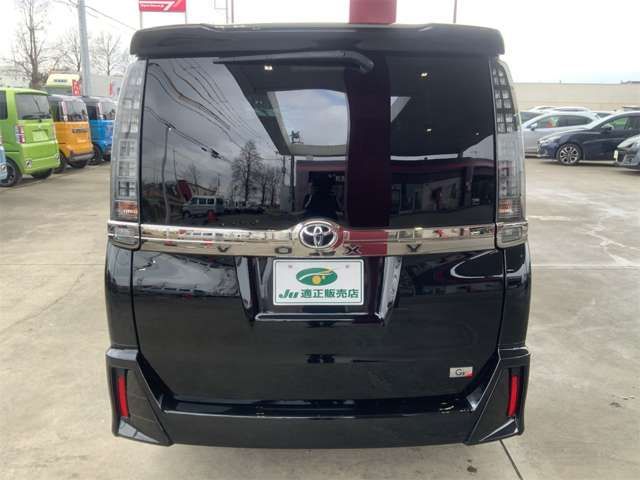 TOYOTA VOXY 2016 Image 31