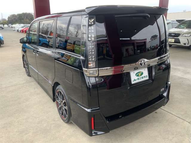 TOYOTA VOXY 2016 Image 31