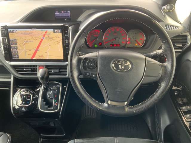 TOYOTA VOXY 2016 Image 31