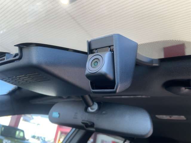 TOYOTA COROLLA FIELDER HYBR 2017 Image 31