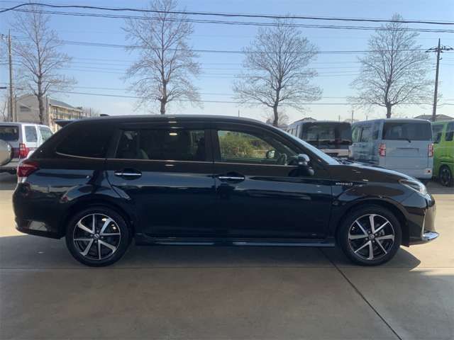 TOYOTA COROLLA FIELDER HYBR 2017 Image 31