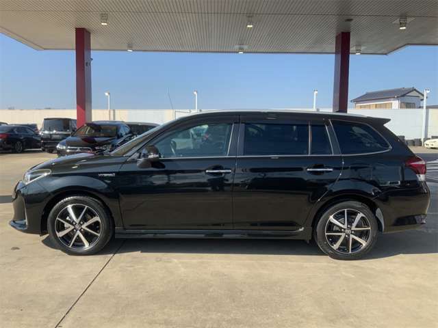 TOYOTA COROLLA FIELDER HYBR 2017 Image 31