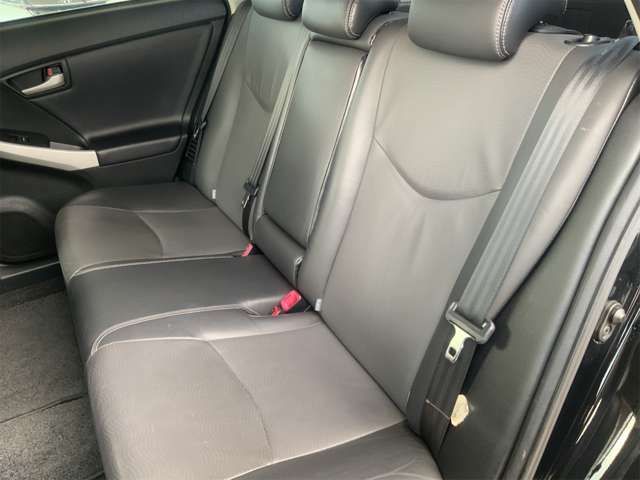 TOYOTA PRIUS 2013 Image 31