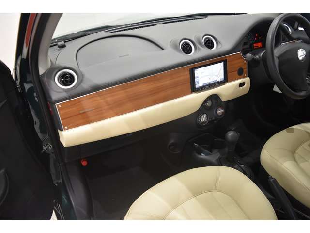 MITSUOKA VIEWT 2020 Image 31