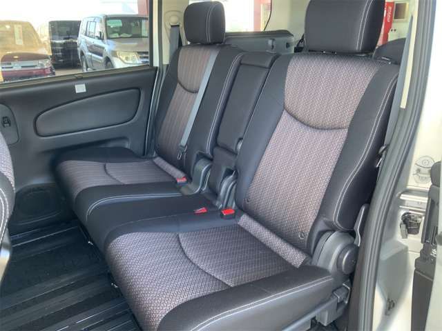 NISSAN SERENA  S-HYBRID 2014 Image 31