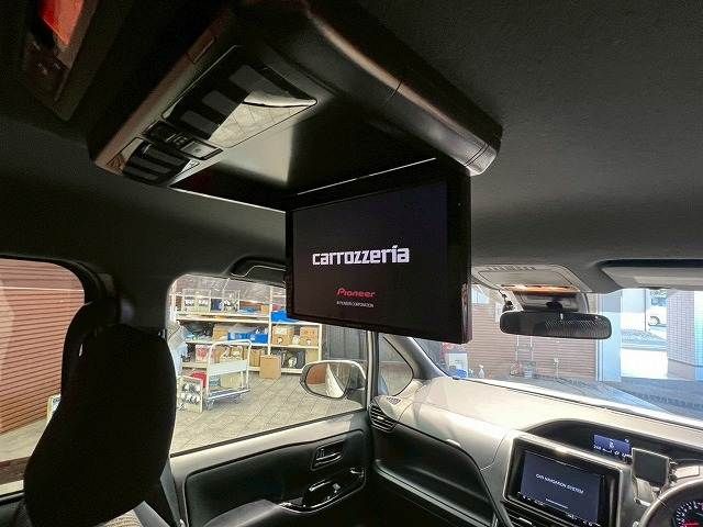 TOYOTA VOXY 2017 Image 31