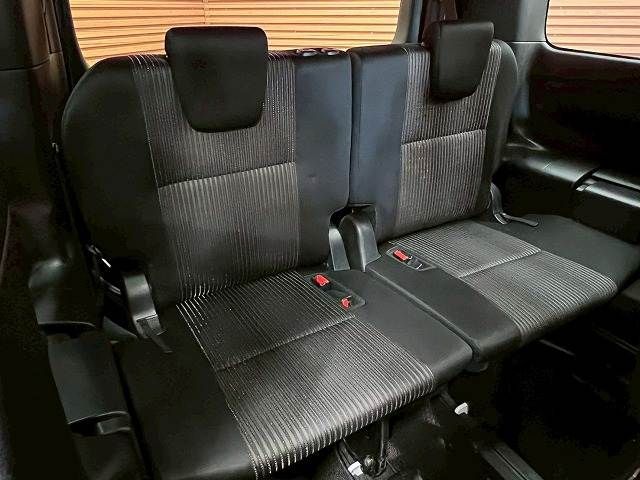 TOYOTA VOXY 2017 Image 31