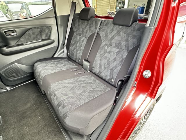 MITSUBISHI EK X EV 2023 Image 31