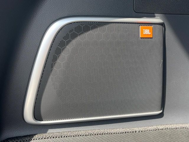 TOYOTA HARRIER HYBRID 2023 Image 31