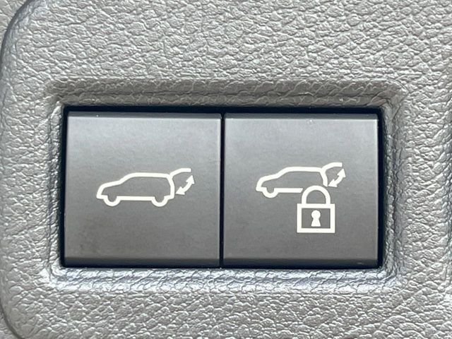 TOYOTA HARRIER HYBRID 2023 Image 31