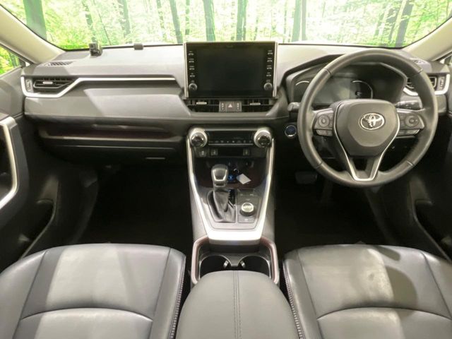 TOYOTA RAV4 HYBRID 4WD 2021 Image 31