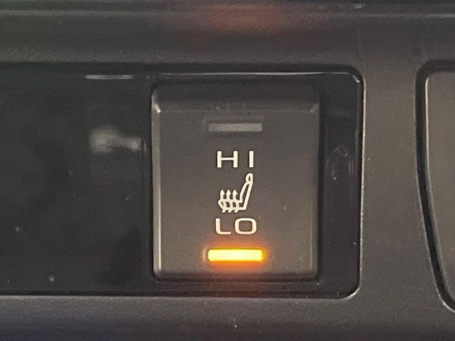 TOYOTA RAV4 HYBRID 4WD 2021 Image 31