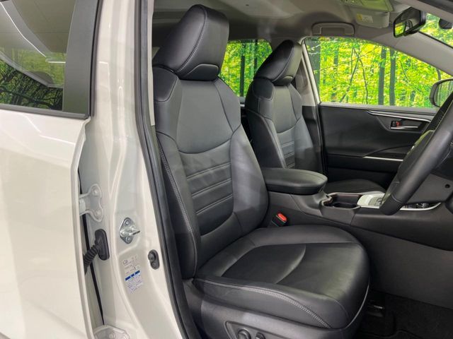 TOYOTA RAV4 HYBRID 4WD 2021 Image 31