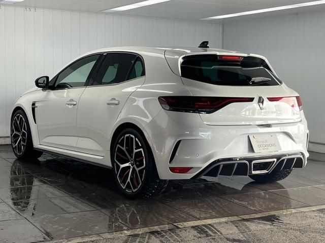 RENAULT MEGANE HATCH 2022 Image 31