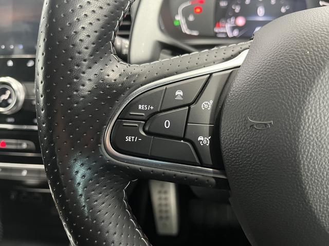 RENAULT MEGANE HATCH 2022 Image 31