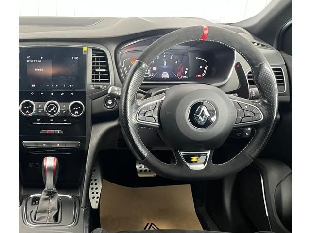 RENAULT MEGANE HATCH 2022 Image 31