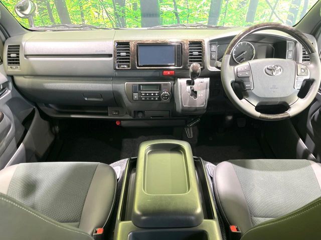 TOYOTA HIACE VAN 2WD 2025 Image 31