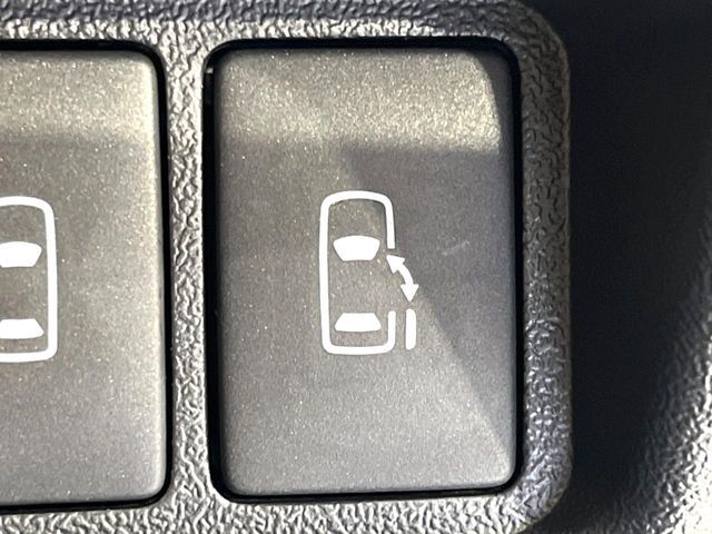 TOYOTA HIACE VAN 2WD 2025 Image 31