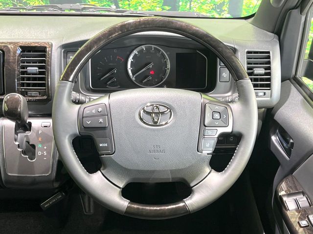 TOYOTA HIACE VAN 2WD 2025 Image 31