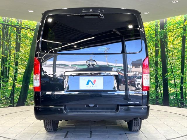 TOYOTA HIACE VAN 2WD 2025 Image 31