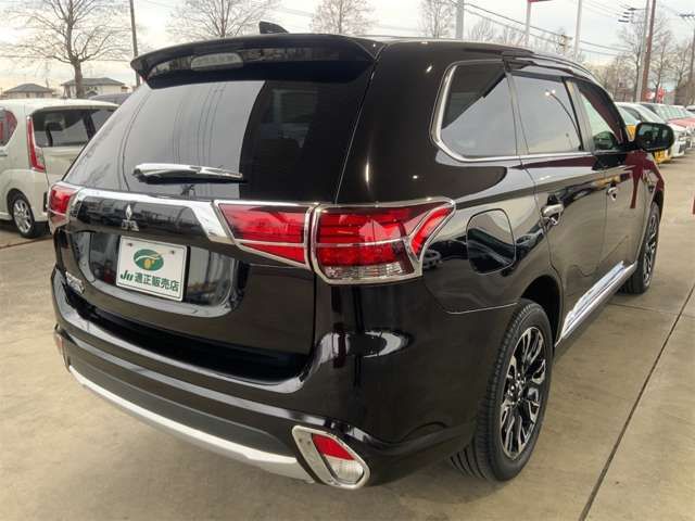 MITSUBISHI OUTLANDER PHEV 2015 Image 31