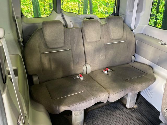 HONDA STEPWAGON 2017 Image 31