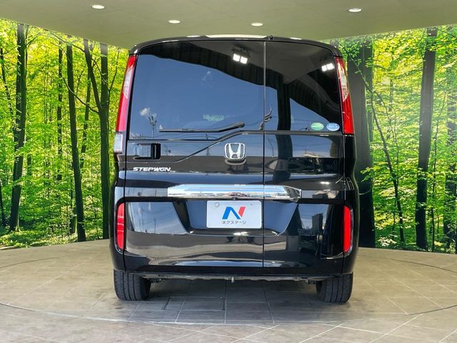 HONDA STEPWAGON 2017 Image 31