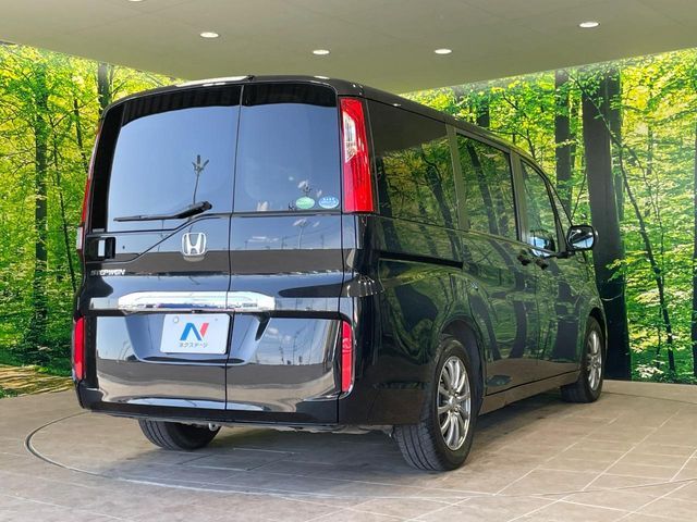 HONDA STEPWAGON 2017 Image 31