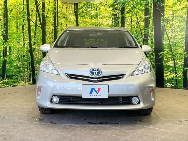 TOYOTA PRIUS ALPHA 2011 Image 31