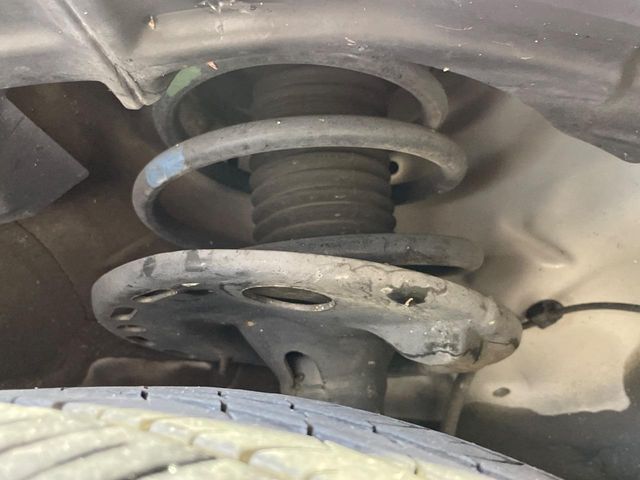 TOYOTA PRIUS ALPHA 2011 Image 31