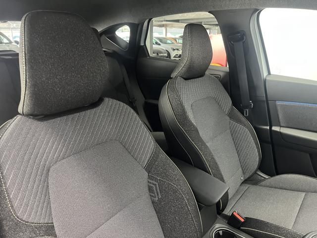 RENAULT CAPTUR 2025 Image 31