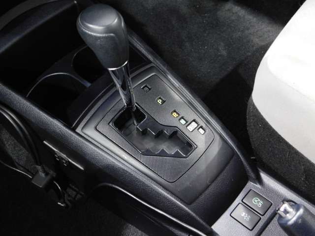 TOYOTA COROLLA AXIO 2016 Image 31