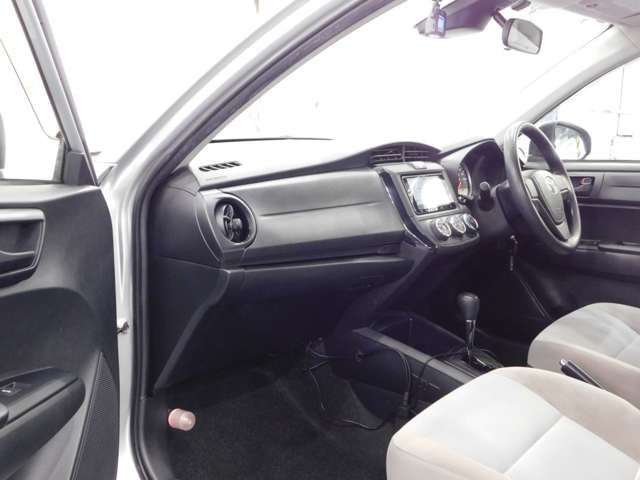 TOYOTA COROLLA AXIO 2016 Image 31