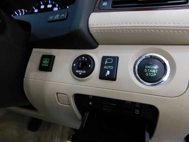 TOYOTA CROWN SEDAN 2012 Image 31