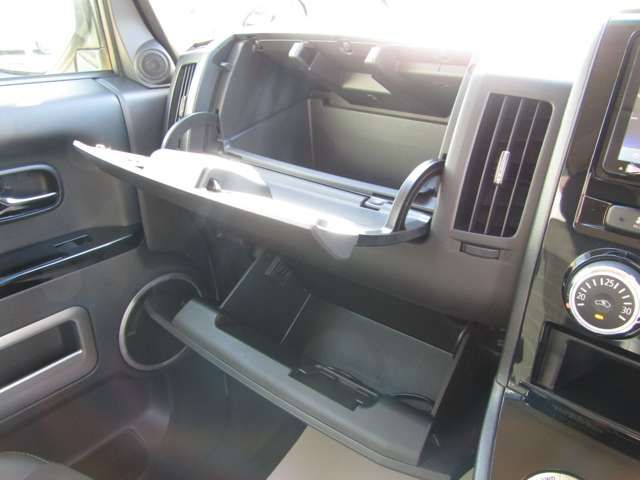 MITSUBISHI DELICA D:5 4WD 2017 Image 31