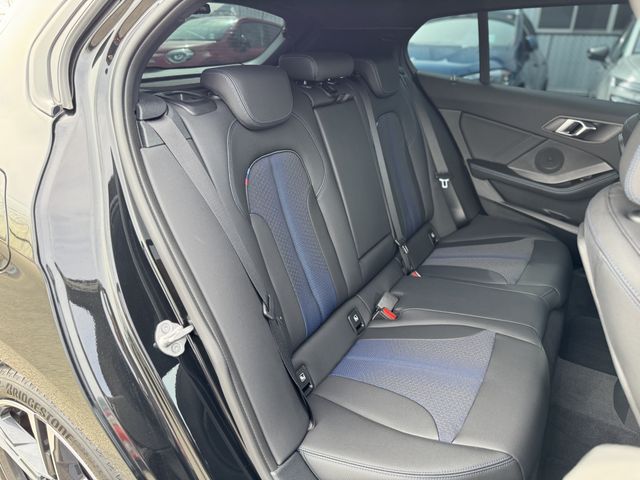 BMW 1SERIES 2024 Image 31