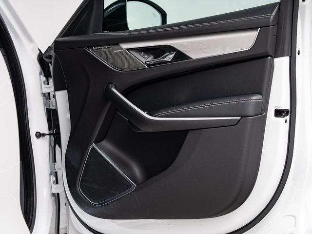 JAGUAR F-PACE 2024 Image 31