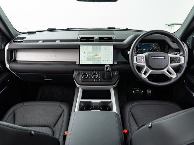 ROVER DEFENDER 2025 Image 31