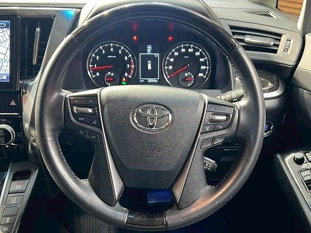 TOYOTA ALPHARD 2016 Image 31