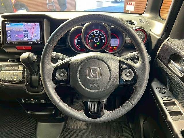 HONDA N BOX CUSTOM 2017 Image 31